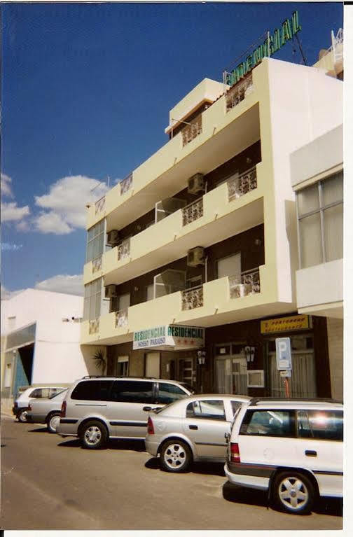Residencial Nosso Paraiso Bed & Breakfast Quarteira Bagian luar foto