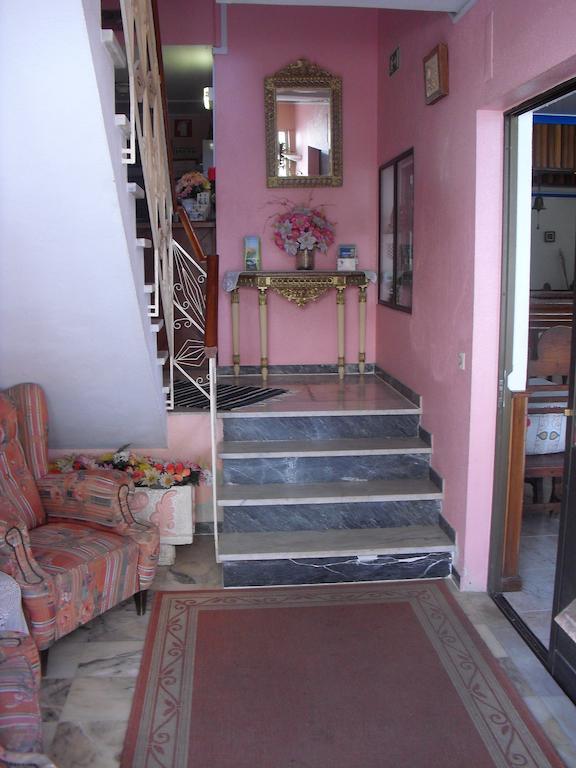 Residencial Nosso Paraiso Bed & Breakfast Quarteira Bagian luar foto